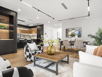 Coastal Calm Meets Contemporary Charm