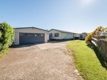 Space to play, Lynmore School Zoned