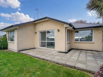 Modern, low maintenance, and move-in ready