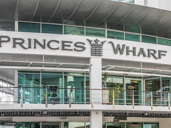 Affordable Glitz & Glamour on the Wharf