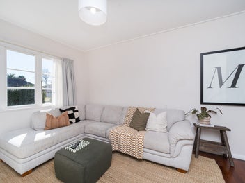 Solid, Sunny and Immaculately Presented!
