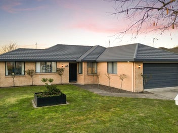 Spacious, Sunny & Seriously for Sale