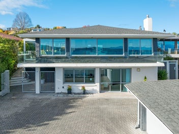 Lake Terrace Panorama
