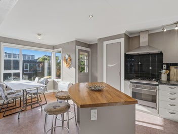 4 Bedrooms In Windsor