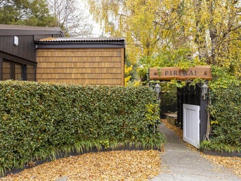 Calling All Visionaries, Renovators & Tradies