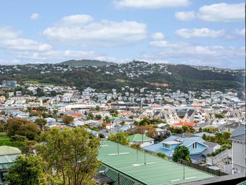SUNNY NEWTOWN STARTER