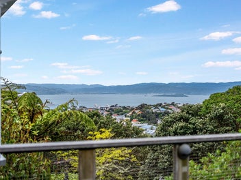 FANTASTIC HOME & INCOME WITH UNBELIEVABLE VIEWS