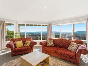 Expansive home, views and self-contained flat