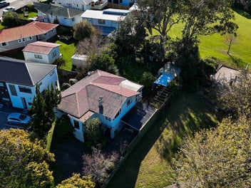 Westlake Zone. 758m². Next to the Reserve.