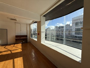 Image 1 of 20