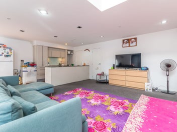Two Bedrooms, Two Levels, One Carpark
