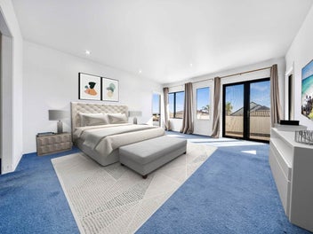 Spacious Family Living in Macleans College Zone