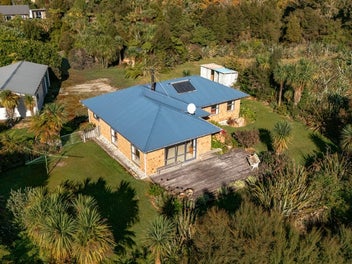 Lifestyle, Three-Bedroom Brick Home