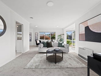 Single-Level Brick – Walk to Kristin & Pinehurst