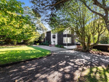 Timeless Grandeur on 3035m2 - In Heart Of Hillpark