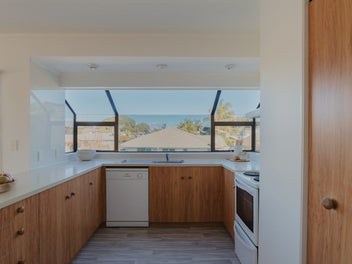 Massive garage and extra room in a prime location!