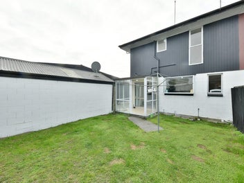 Spacious, sunny, and superbly convenient