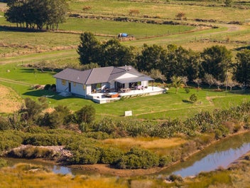 The Ultimate Riverfront Lifestyle