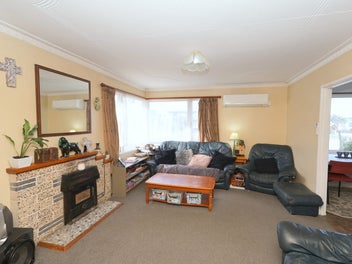 Four Bedroom Family Home!