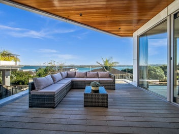 Luxury Coastal Living in Macleans!