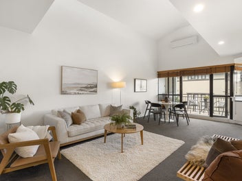 House Scale - Apartment Ease - Incredible Location