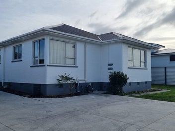 Image 1 of 11