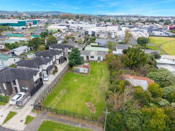 DEVELOPMENT OPPORTUNITY - RC, BC & EPA APPROVED