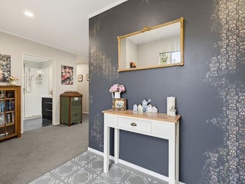 Black Beauty - Family Comfort in Leafy Surrounds