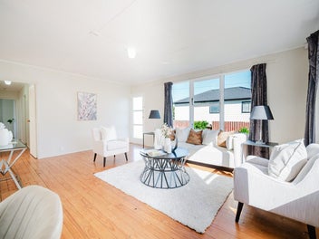 URGENT SALE - FIRST HOME GOLD!