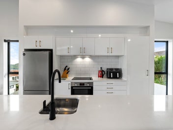 Corner Position, Modern Comfort