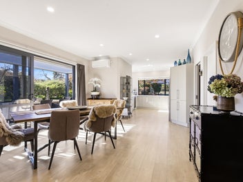 Spacious, Stylish & Sun Filled