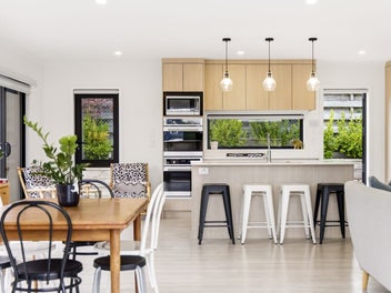 Central, Modern & Effortlessly Easy