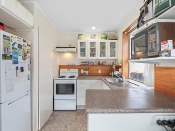 Easy-Care Living, Sunny Aspect
