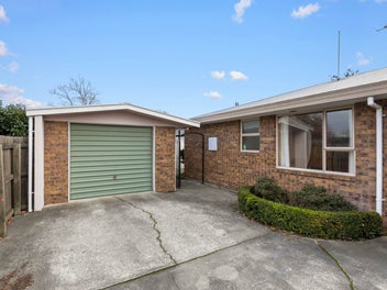 Easy-Care Living, Sunny Aspect
