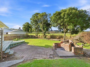 Lovely 3 Bed Home - Peaceful Rural Outlook!