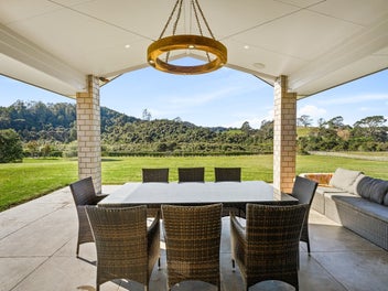 Secluded luxury estate with lifestyle appeal