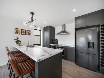 FRESH, STYLISH & READY FOR NEW OWNERS