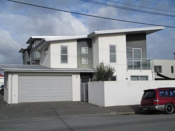 Image 1 of 18
