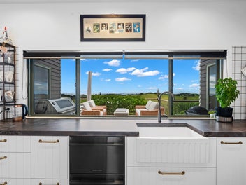 Ultimate Coastal Privacy, Spectacular Views