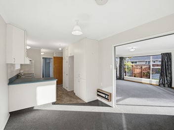 Family-Friendly ! Great Location!
