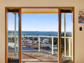 Estate Sale: Rare Gem of New Zealand Architecture