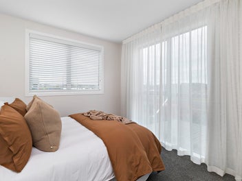 Start Your New Chapter in Paerata Rise!