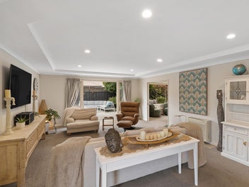 Perfect Downsizer or Family Home