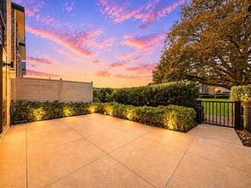 Modern, Bright & Spacious; Facing Reserve!