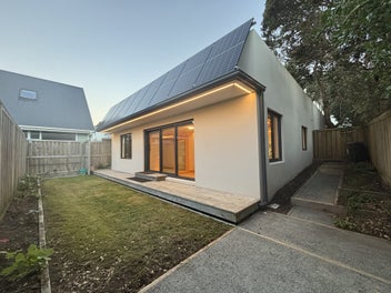 Image 1 of 21