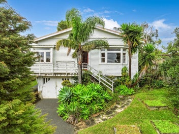 Rare Opportunity on Roseberry - Renovate or De...