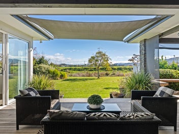 Modern comfort, country calm
