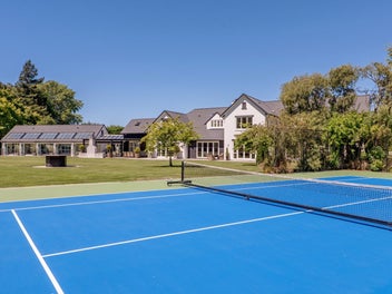 Estate living - the best of Clarkville