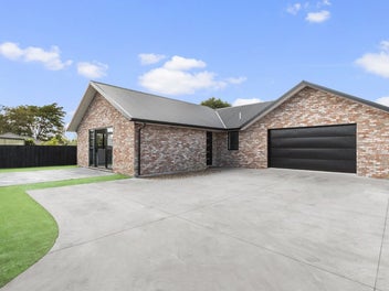 Image 1 of 20
