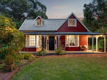 'Waitahuna' - Governors Bay grandeur